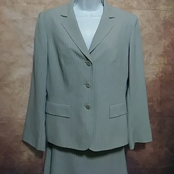 Emily - Picture 2 of 3